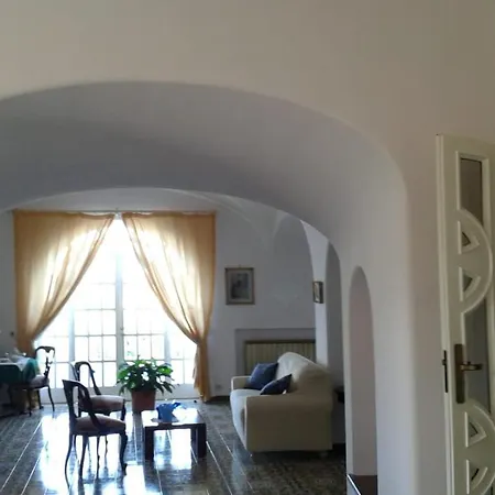 Augusta فندق مبيت وإفطار ايسكيا