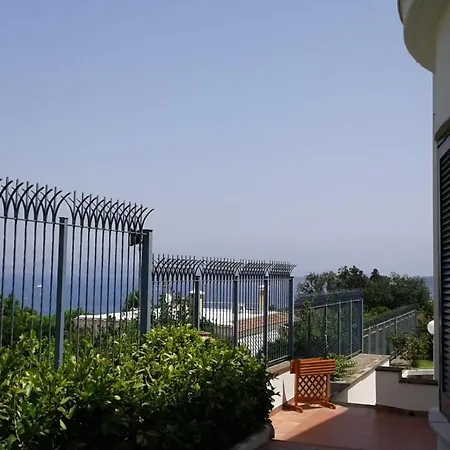 Augusta فندق مبيت وإفطار