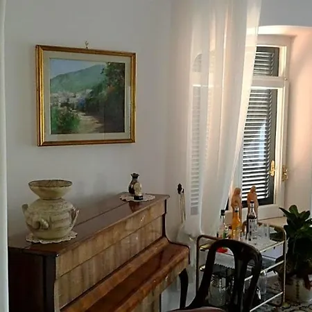 Augusta 3* ايسكيا