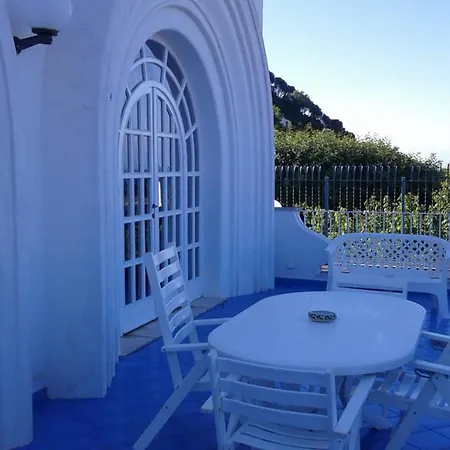 Augusta Nocleg ze śniadaniem 3*