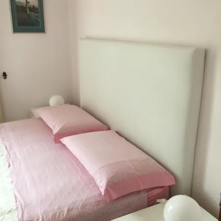 Augusta Nocleg ze śniadaniem 3*