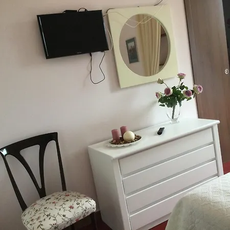 Nocleg ze śniadaniem Augusta Ischia